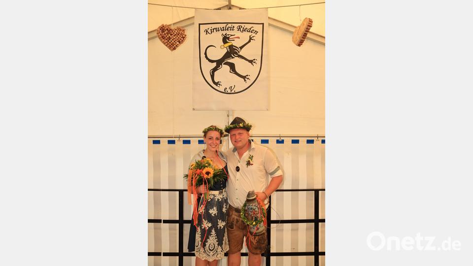 Elena Haas und Sebastian Schmidt sind das neue Oberkirwapaar in Rieden. Bild: mrr