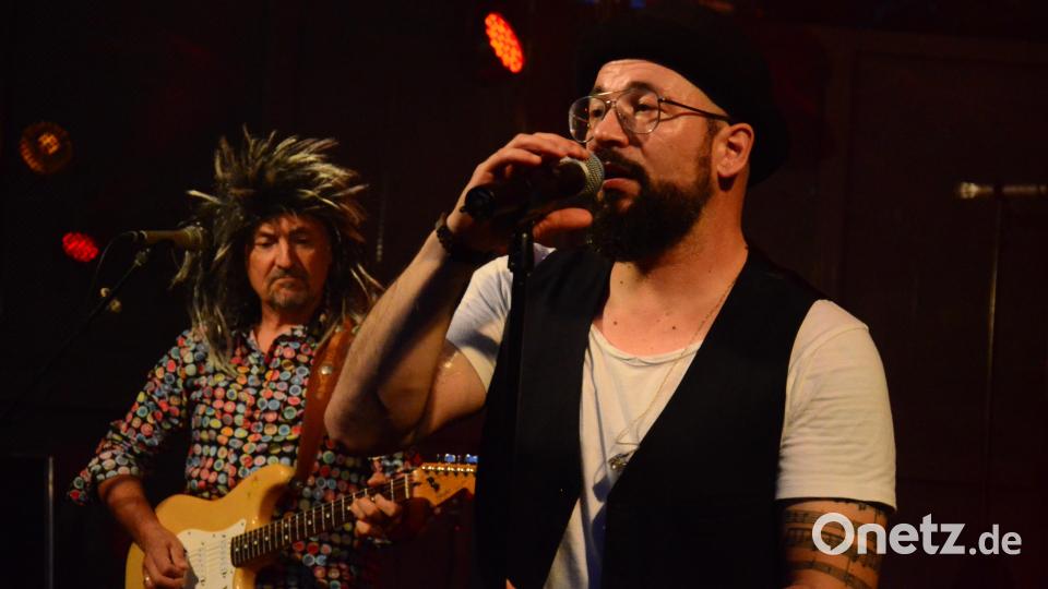 &quot;I dolci Signori&quot; feiern zum Abschluss des Serenadensommers in Weiden mit ihren Fans. Bild: Kunz