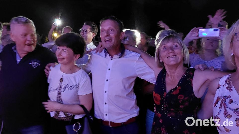 Oberbürgermeister Jens Meyer hat den Deal perfekt gemacht: Am 14. August 2024 gibt es eine Neuauflage mit den &quot;I dolci Signori&quot;. Bild: Kunz