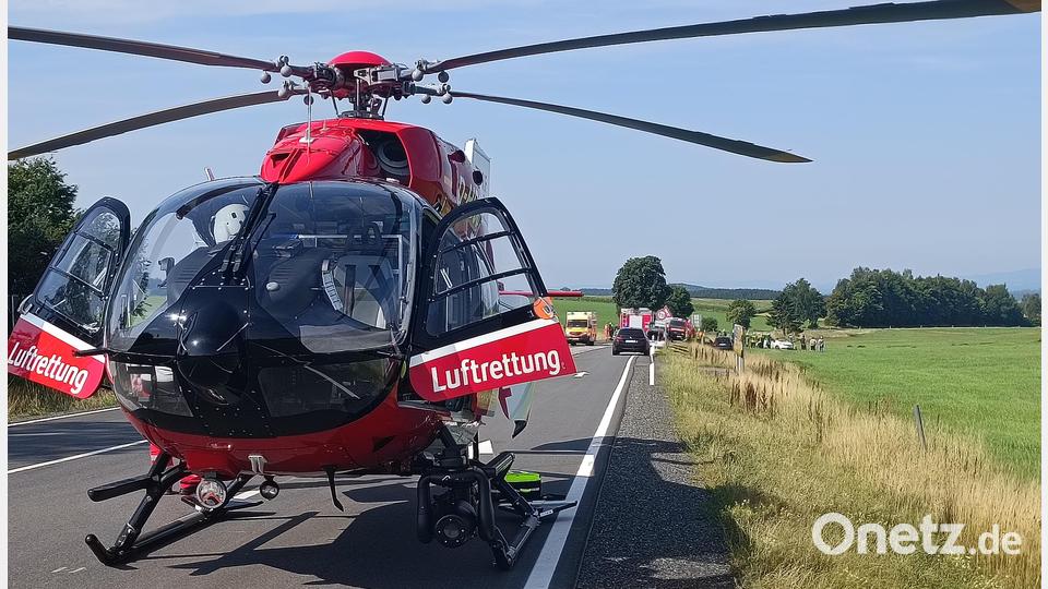 Auch die Luftrettung war nach dem Unfall im Einsatz. Bild: Peter Nickl