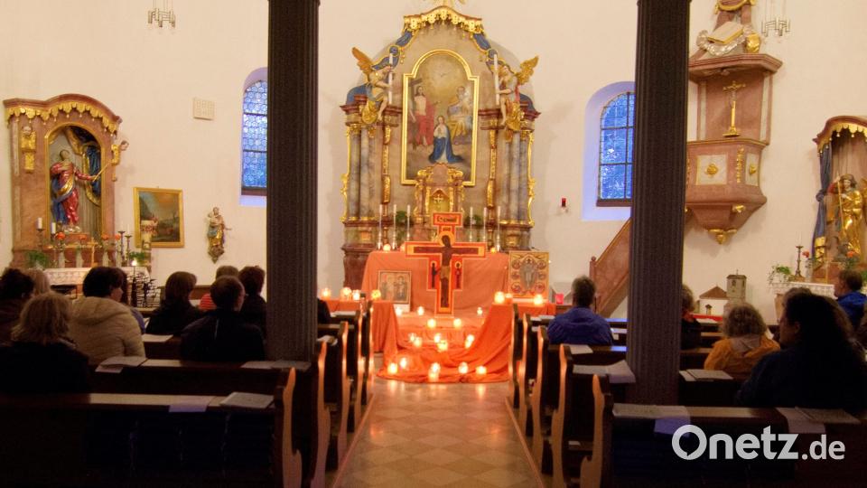 In der Wallfahrtskirche fand das Taizé-Gebet statt. Bild: mez