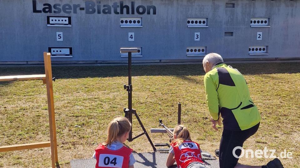 Schießübungen beim Biathlon. Bild: SLZ Silberhütte/exb