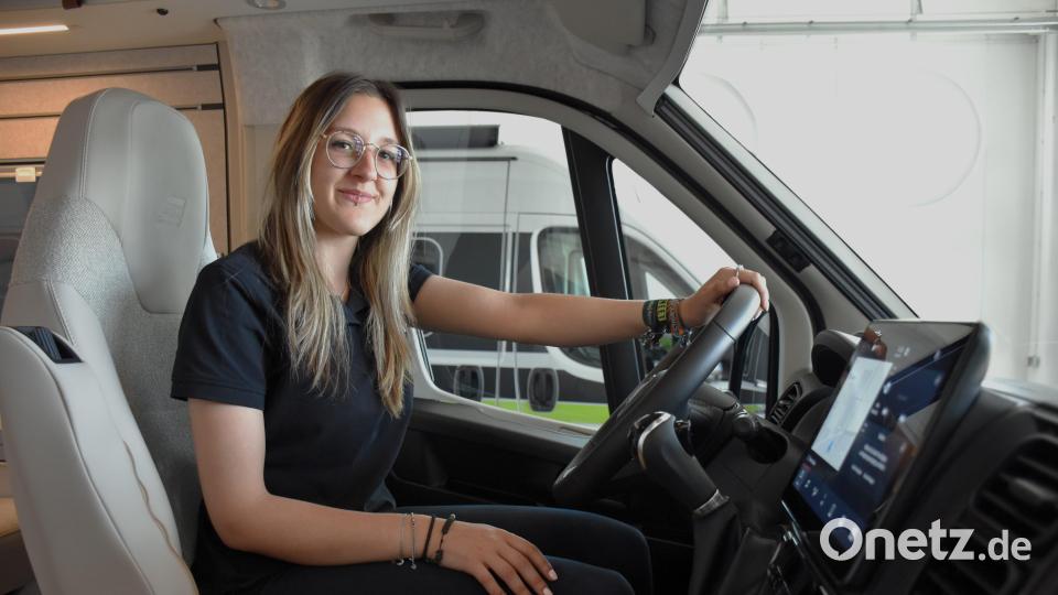 Einsteigen, losfahren und sein eigenes &quot;Haus&quot; mitnehmen: Viele Wohnmobile kann jeder fahren, der einen normalen Pkw-Führerschein besitzt. Nur bei den größeren Fahrzeugen ist ein anderer Führerschein erforderlich. Bild: ubb