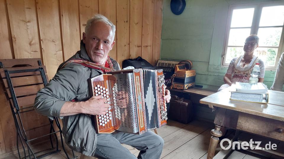 Alle Hobby-Musikanten sind bei dem Harmonika-Treffen auch willkommen. Bild: jua