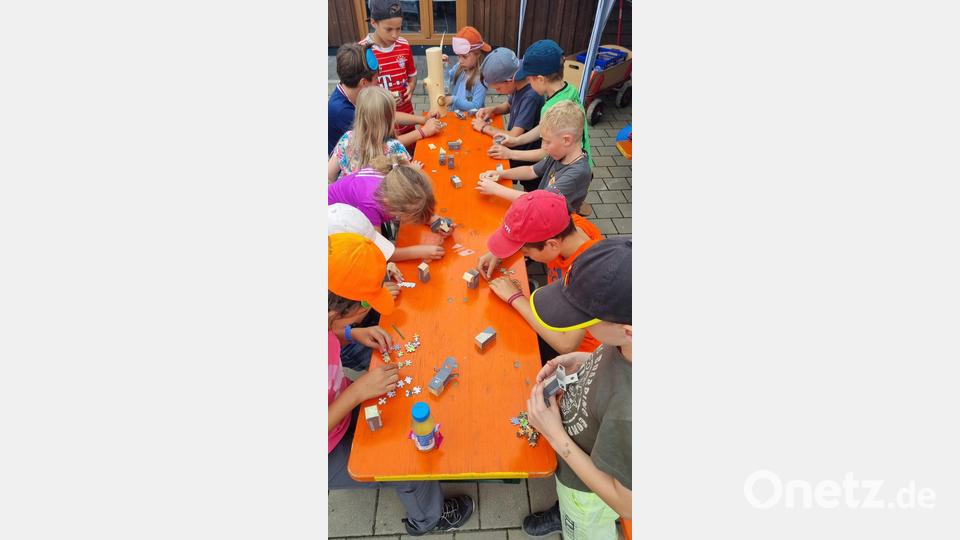 Am Ende der Jagd wartete ein Puzzel auf die Kinder. Bild: exb/Jens Simon