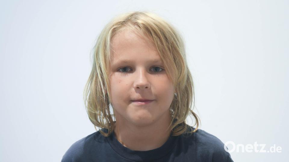 Leo (10) fährt in den Ferien gerne in den Urlaub nach Italien und isst am liebsten Zuckerwatte. Bild: Gabi Schönberger