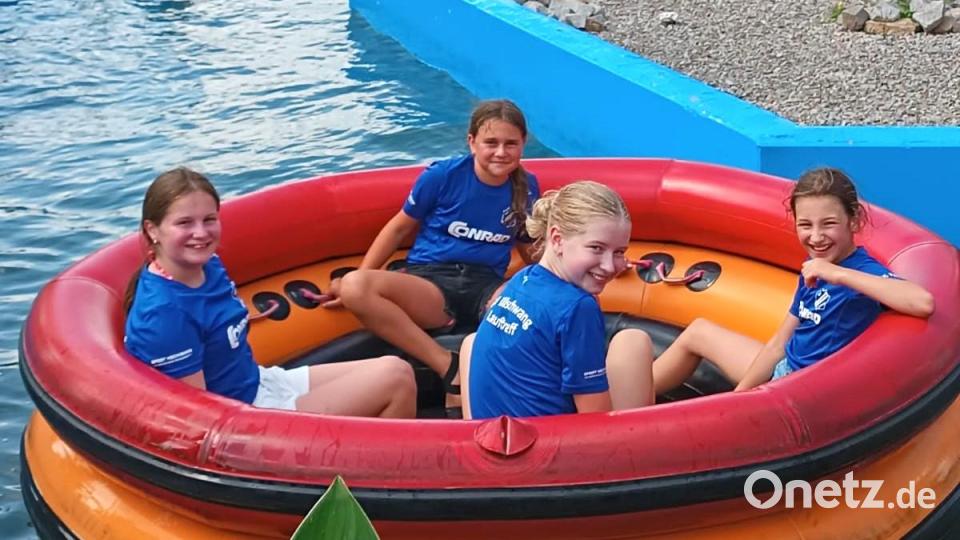 Abkühlung bei heißen Temperaturen verspricht eine Bootsfahrt. Bild: no