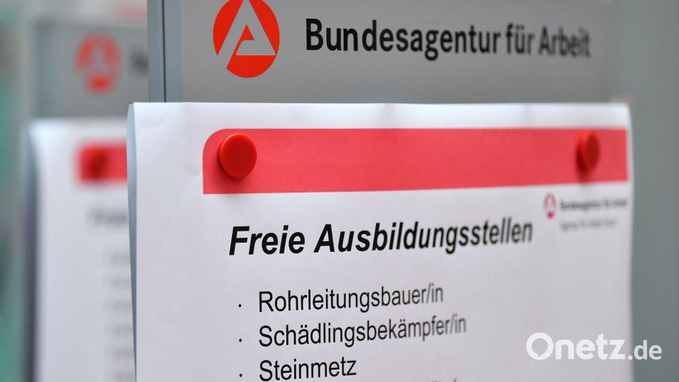 Das Ausbildungsjahr beginnt zum 1. September. Für Bewerber gibt es noch Ausbildungsstellen. Bild: Martin Schutt/dpa