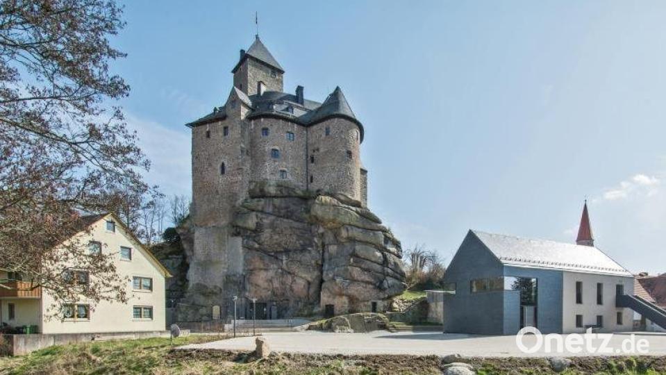 Zwischen 13 und 16 Uhr finden stündlich Führungen auf Burg Falkenberg statt. Bild:  Markt Falkenberg/Andre Mühling