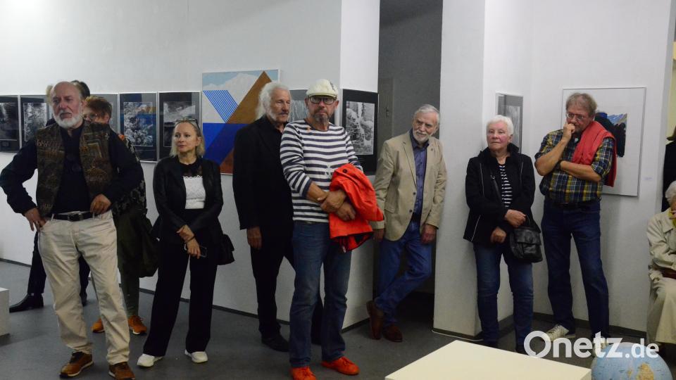 Ausstellungseröffnung mit Arbeiten von Alfred Hertrich. Bild: Kunz