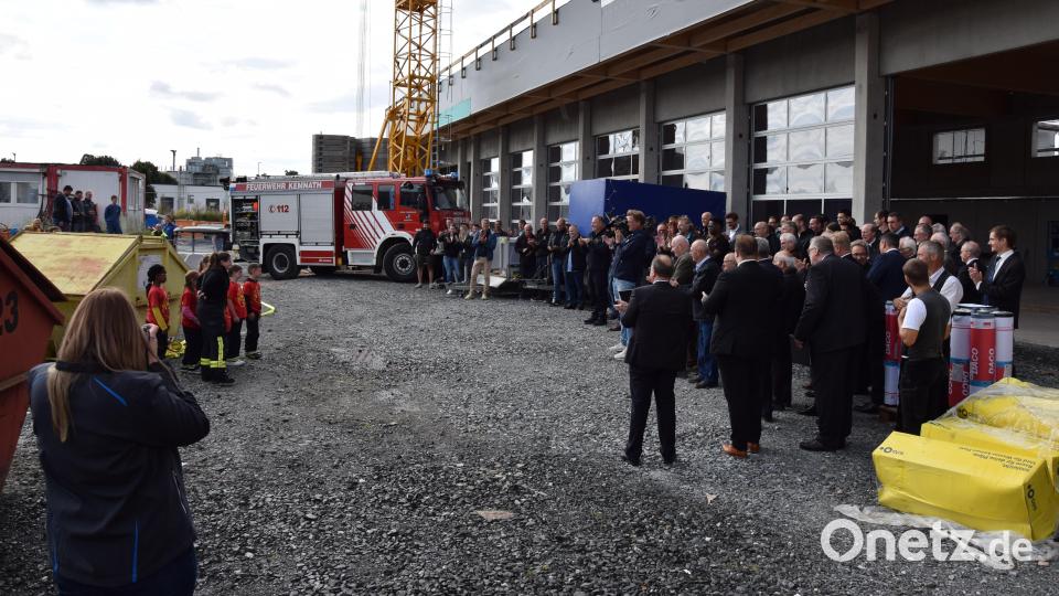 Richtfest zum Neubau des Feuerwehrgerätehauses in Kemnath Bild: mde