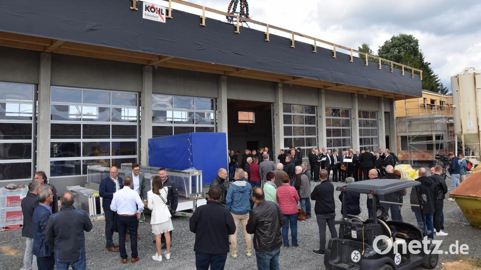 Richtfest zum Neubau des Feuerwehrgerätehauses in Kemnath Bild: mde