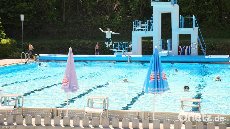 In einigen Tagen hat es sich im Freibad für diese Saison ausgesprungen. Bild: Jochen Neumann/exb