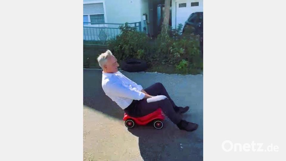 MdL Harald Schwartz (Screenshot aus Video....) beim Versuch, die Abfahrt zu gewinnen.... Bild: wec