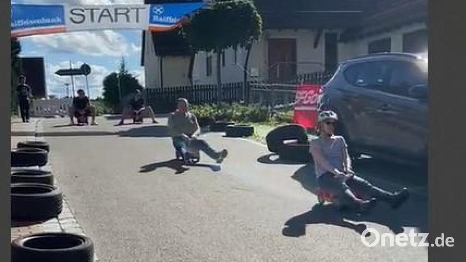 Bgm Erich Meidinger bei der ersten Abfahrt im Wettkampf gegen andere Erwachsene Bild: wec