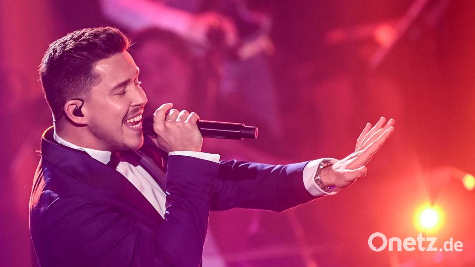 Sänger Nico Santos ist am Freitag der Headliner beim „Bayern 3 Pop-up“-Festival in Marktredwitz. Archivbild: Britta Pedersen/dpa