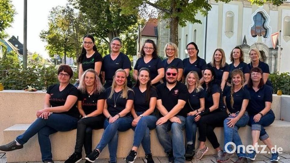 Die Ladykracher landeten mt ihrer Weinfest-Premiere einen Volltreffer Bild: do