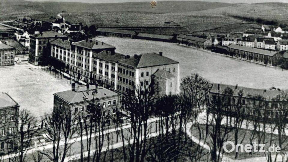 Ein historischer Blick auf die Kaiser-Wilhelm-Kaserne von St. Georg aus. Bild: Max Velhorn/AZ-Archiv