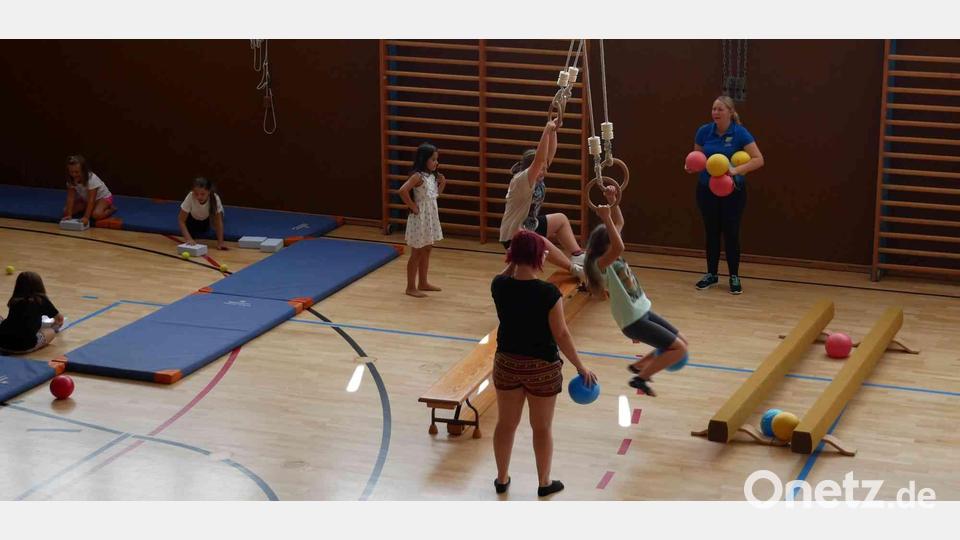 Die TSV-Turnabteilung bot vielfältige Spiele mit und ohne Ball. Bild: gz