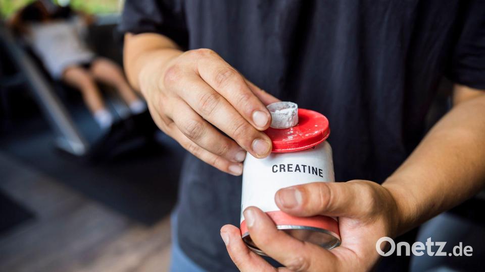 Armin Stolle, American-Football-Spieler und Student, nimmt Kreatin schon seit einem dreiviertel Jahr. Spürt er einen Unterschied? Bild: Christoph Soeder/dpa