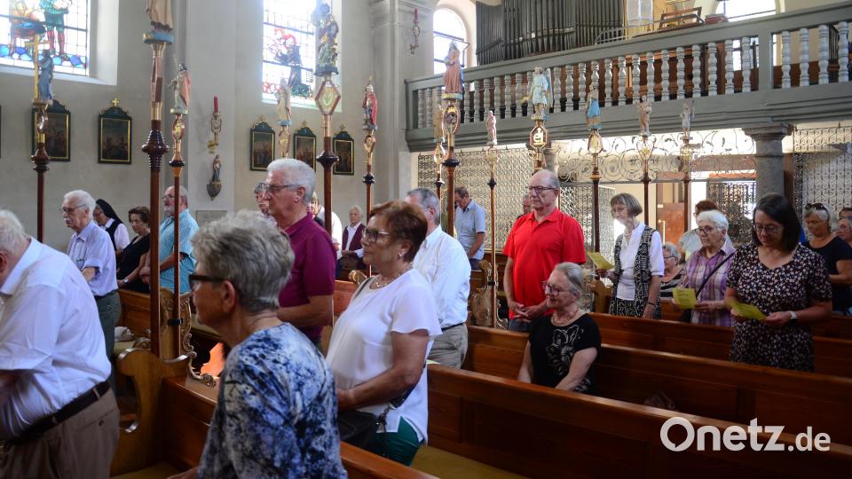 Die Andacht in der St.-Sebastian-Kirche am Tag des offenen Denkmals ist gut besucht. Bild: Kunz