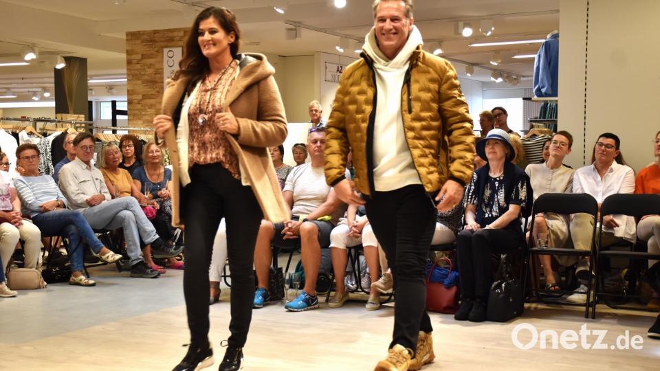 Die Models präsentierten zahlreiche Jacken gezeigt. Bild: ubb