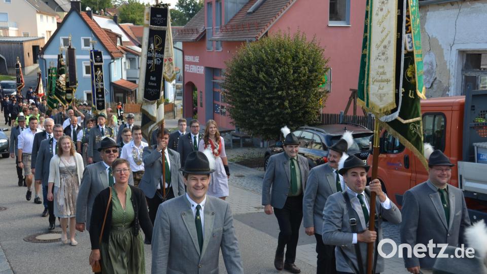 Bei Kaiserwetter feierte der Schützenverein &quot;Edelweiß&quot; Roggenstein sein 100-jähriges Gründungsjubiläum. Bild: dob
