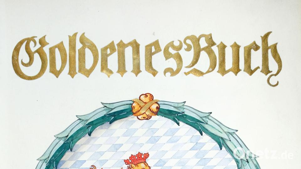 Die Titelseite des Goldenen Buches der Stadt Amberg. Bild: Thomas Graml, Stadt Amberg/exb