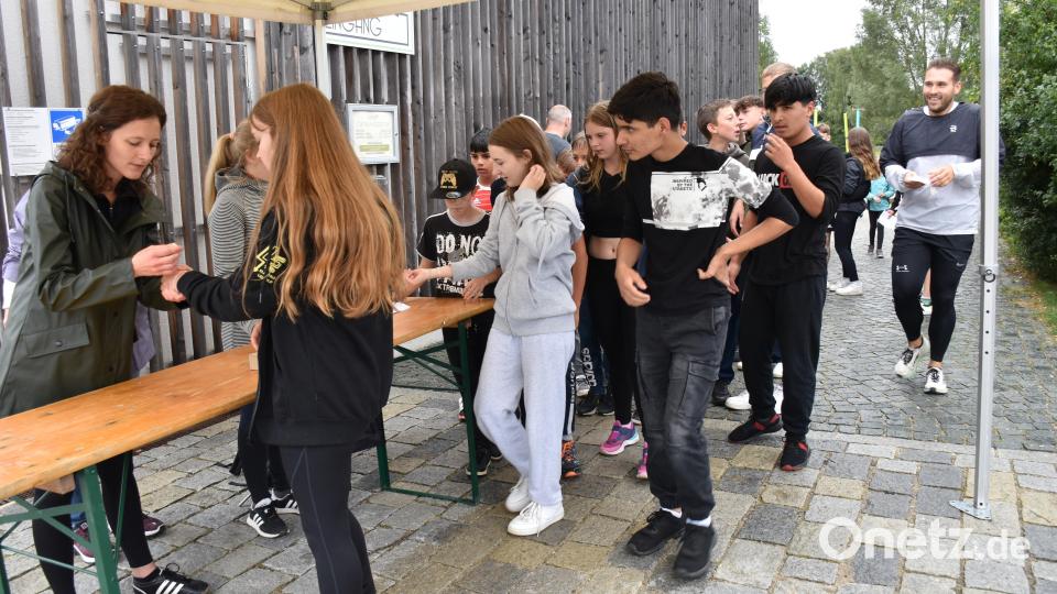 An der Stempelstelle gab es zeitweise Stau. Bild: ubb