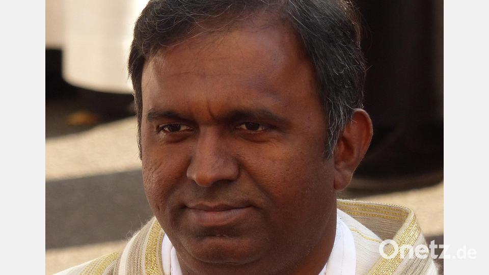 Donald Adaikalam Michael ist der neue Seelsorger der Katholiken in Rosenberg. Bild: mfh