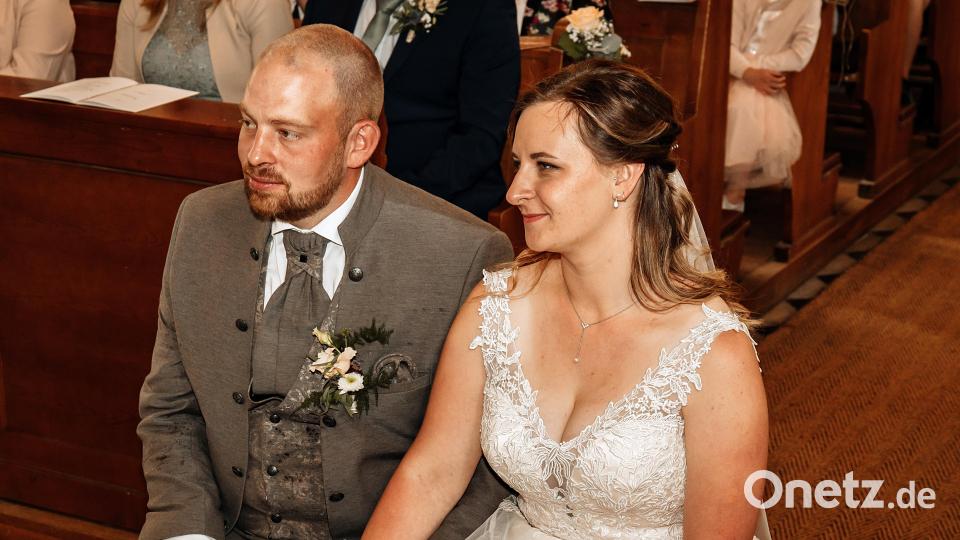 In der Pfarrkirche in Nagel wurden Maria König und Christopher Söllner getraut. Bild: Ina Miller/exb