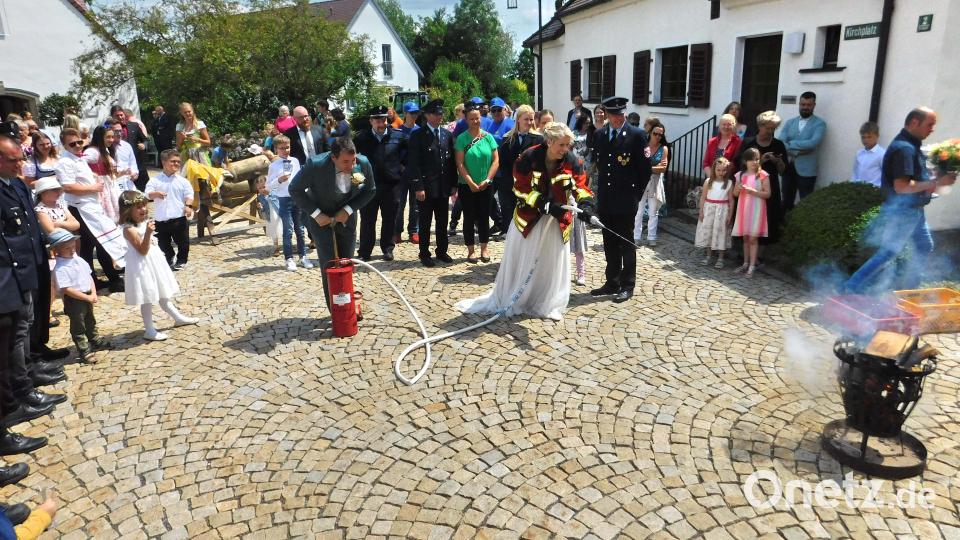 Sabine Bock und Peter Lauterbach mussten bei ihrer Hochzeit so einiges an Aufgaben lösen. Bild: whü
