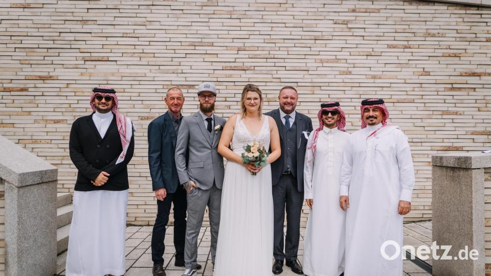 Die Hochzeitsgäste kamen aber nicht nur aus Deutschland, USA und Tschechien, sondern auch aus Syrien, Saudi-Arabien und Südafrika. Bild: Petr Malcat/exb