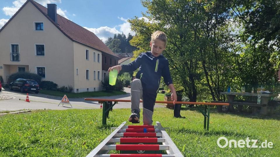 Auch ein Hindernisparcours musste von der Stufe 1 überwunden werden. Bild: Sabine Gmeiner/exb
