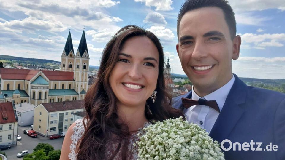 Nadine und Sebastian Saalborn haben sich getraut. Bild: exb