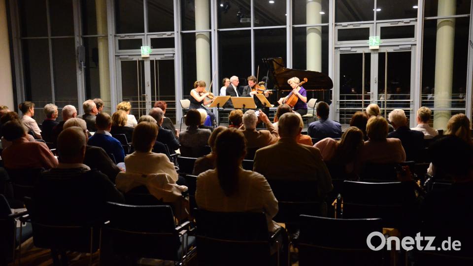 Das Klavierquartett a-Moll mit Markus Becker (Klavier), Veronika Eberle (Violine), Adrien La Marca (Viola) und Quirine Viersen (Violoncello). Bild: Kunz