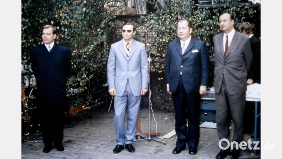 Ehrengäste bei der Eröffnung am 28. September 1973. Bild: Horst Scheiner/exb