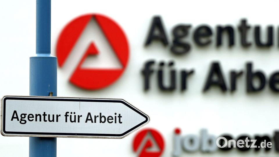 Die Agentur für Arbeit Weiden legt Zahlen für September vor. Symbolbild: Jan Woitas/zb/dpa