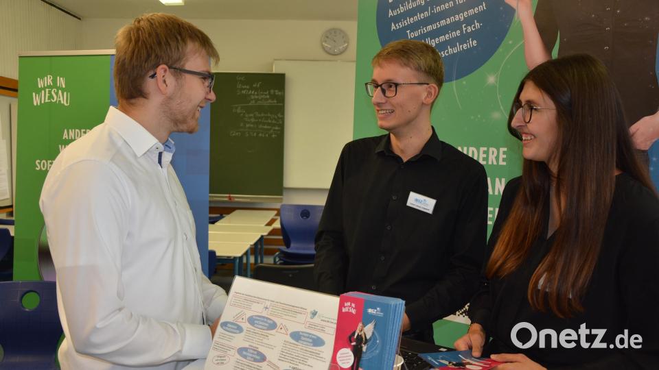 Das Berufsschulzentrum Wiesau warb mit dem Hotel- und Tourismusmanagement um neue Schüler. Bild: jr