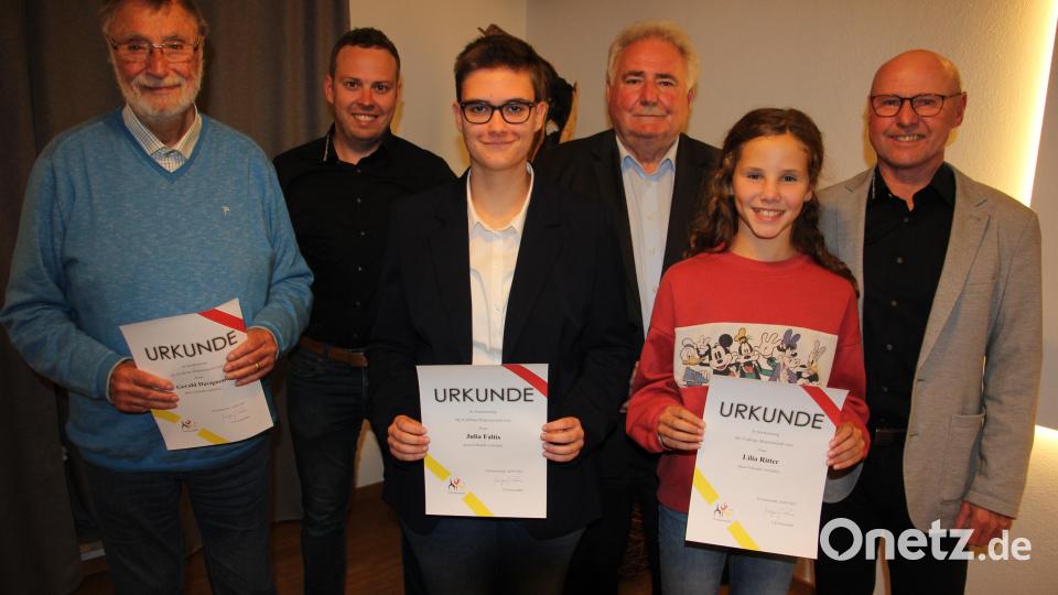 Die TG ehrte auch langjährige Mitglieder (von links): Gerald Davignon, Johannes Malzer, Julia Faltis, Peter Gold, Lilia Ritter und Wolfgang Rahm. Bild: kro