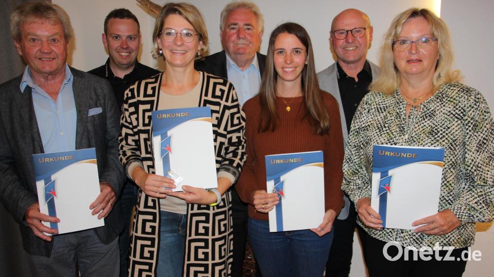 Langjährige Übungsleiter und Übungsleiterinnen ehrte die TG Tirschenreuth. Unser Bild zeigt (von links) Gerd Richter, Zweiten Vorsitzenden Johannes Malzer, Daniela Dörfler, Zweiten Bürgermeister Peter Gold, Lena Völkl, Vorsitzenden Wolfgang Rahm und Martina Rösch. Bild: kro