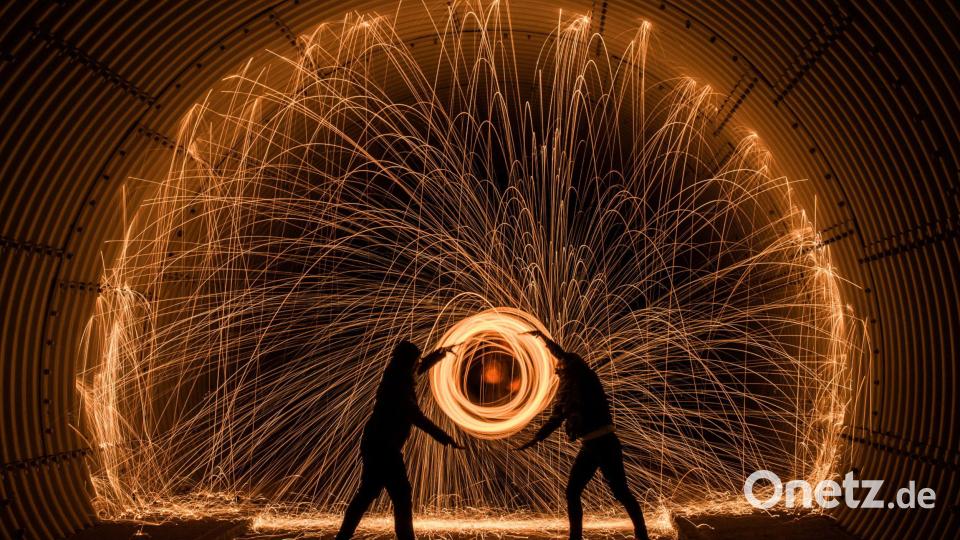 Mit Lightpainting, Wunder der Makrowelt, und Zeitrafferaufnahmen zeigt Norbert Vetter in einer Schau die „Vielfalt der Fotografie“. Bild: Norbert Vetter/exb