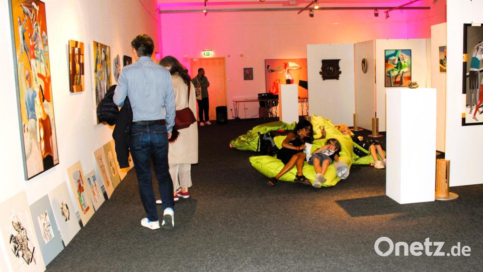 Chill und Loungen in der Stadtgalerie &quot;Alte Feuerwache&quot;: Neben Mitmachen durften Besucher an diesem Abend die Seele baumeln lassen. Bild: dwi