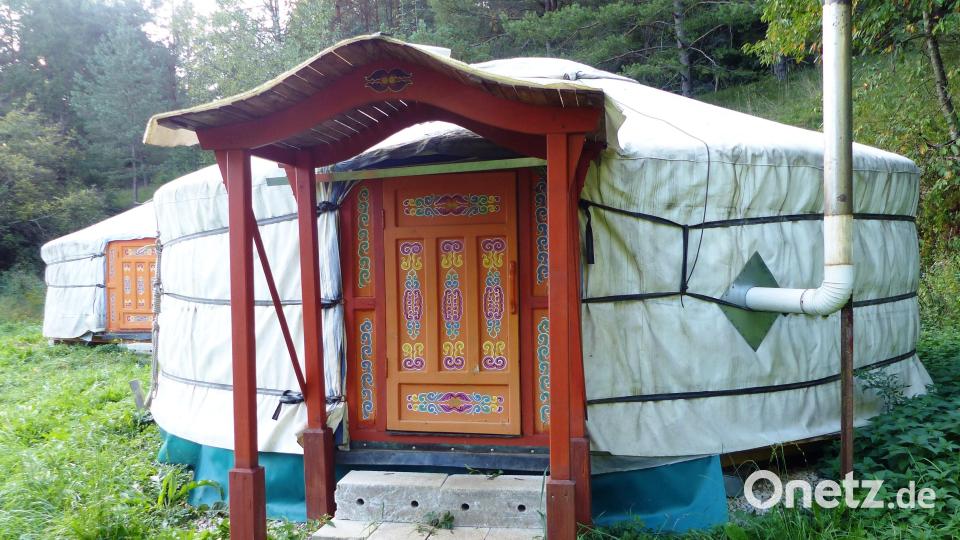 Auf dem Zeltgelände befinden sich auch zwei mongolische Jurten zum Übernachten, diese sind sogar beheizbar. Bild: jp