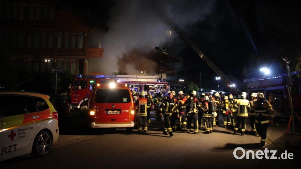 Ein Großaufgebot an Einsatzkräften war nötig, um die Lage unter Kontrolle zu bringen. Bild: Dominik Altmann