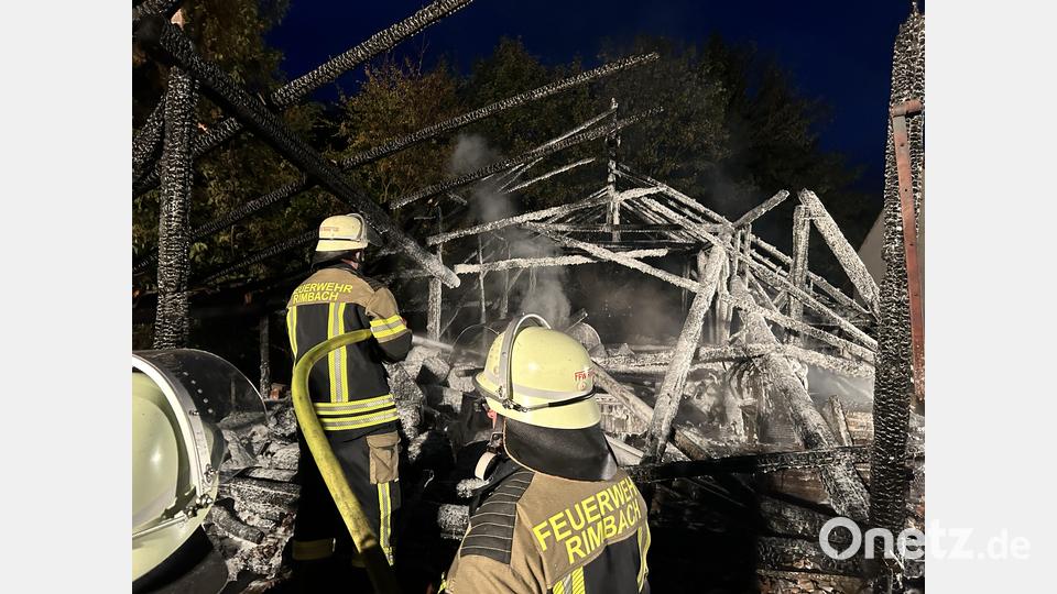 In Rimbach im Landkreis Cham hat eine Scheune gebrannt. Bild: Kreisbrandinspektion Cham