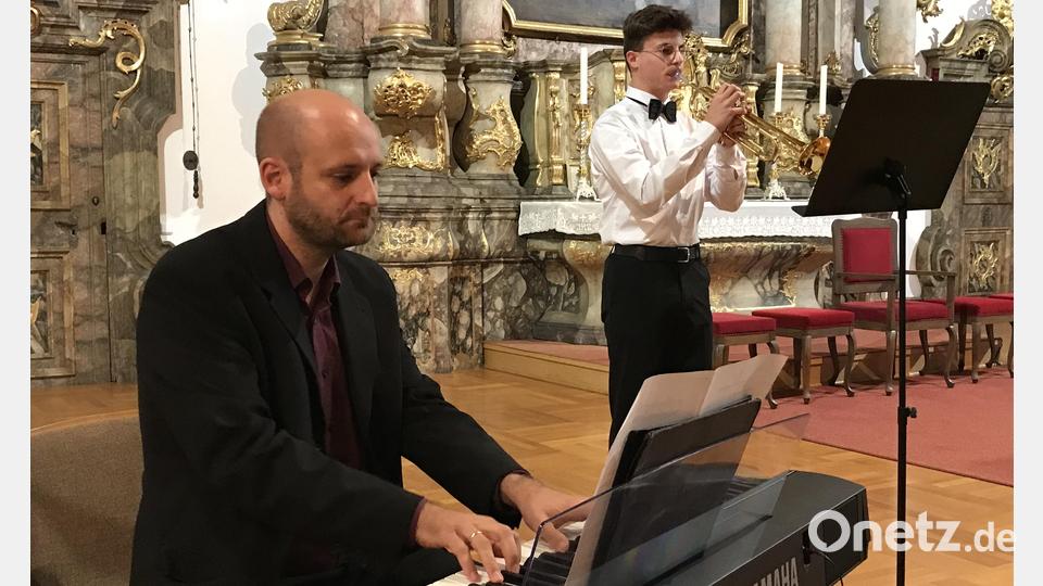 Für eine perfekten Rahmen der Feier sorgten auch Sebastian Birner und Maximilian Tutsch mit Musik. Bild: mma