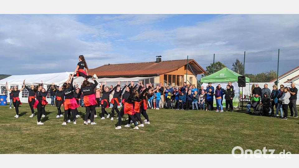 Seit Jahren ein Highlight: Der Auftritt der AWO Tanzgruppe Grün-Weiß Oberviechtach. Bild: eib