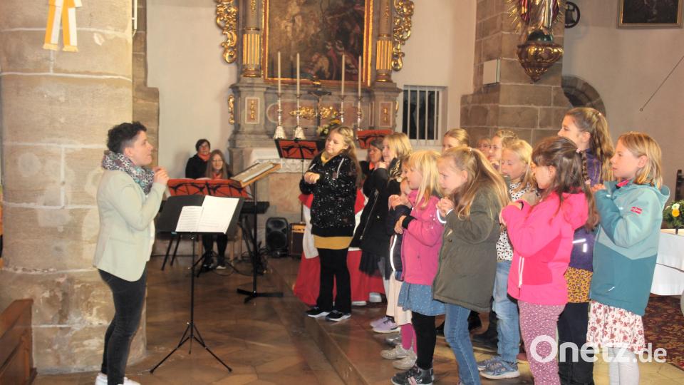 Der Kinderchor unter der Leitung von Katharina Lippert kam mehrmals zum Einsatz. Bild: stg