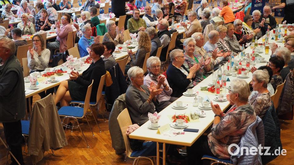 Die Besucher fühlten sich in der Stadthalle gut unterhalten. Bild: krb